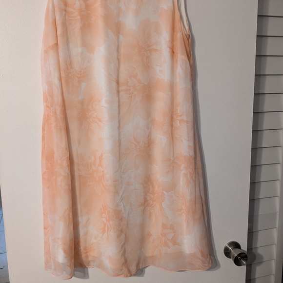 Calvin Klein Peach and White Floral Mini Dress - Picture 4 of 13